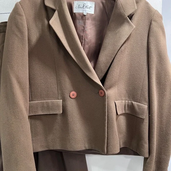 Size 8 Vintage Nan Elliot exclusive Wool Brown Cropped Blazer & Skirt Set - Picture 2 of 6